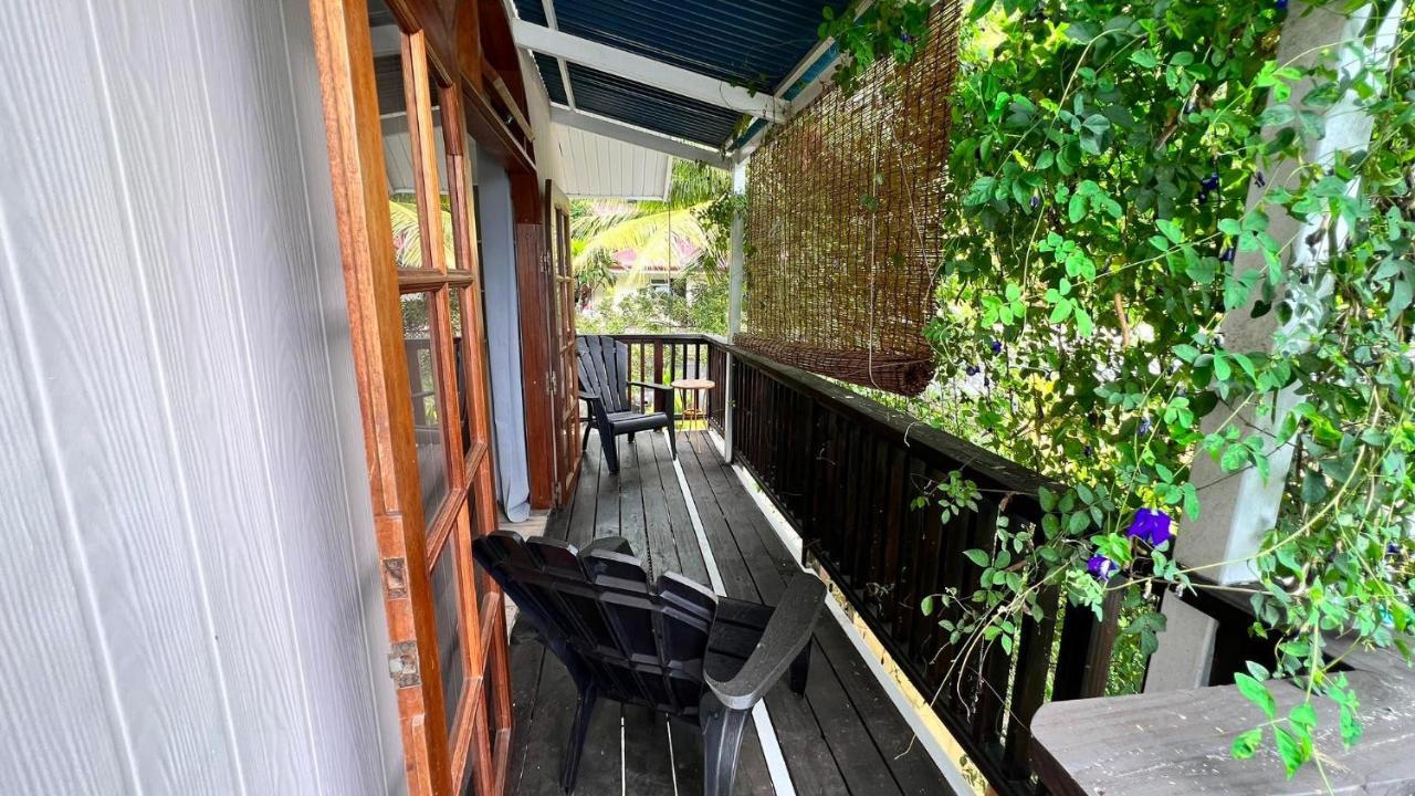 Matatia Lodge Punaauia  Exterior photo
